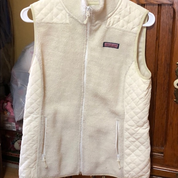 Vineyard Vines Vest! - Picture 2 of 6